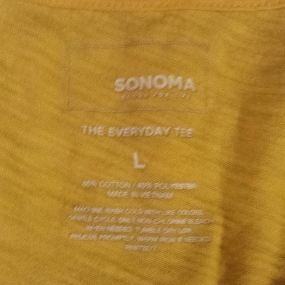 Sonoma short sleeve tee size L. - Picture 2 of 2